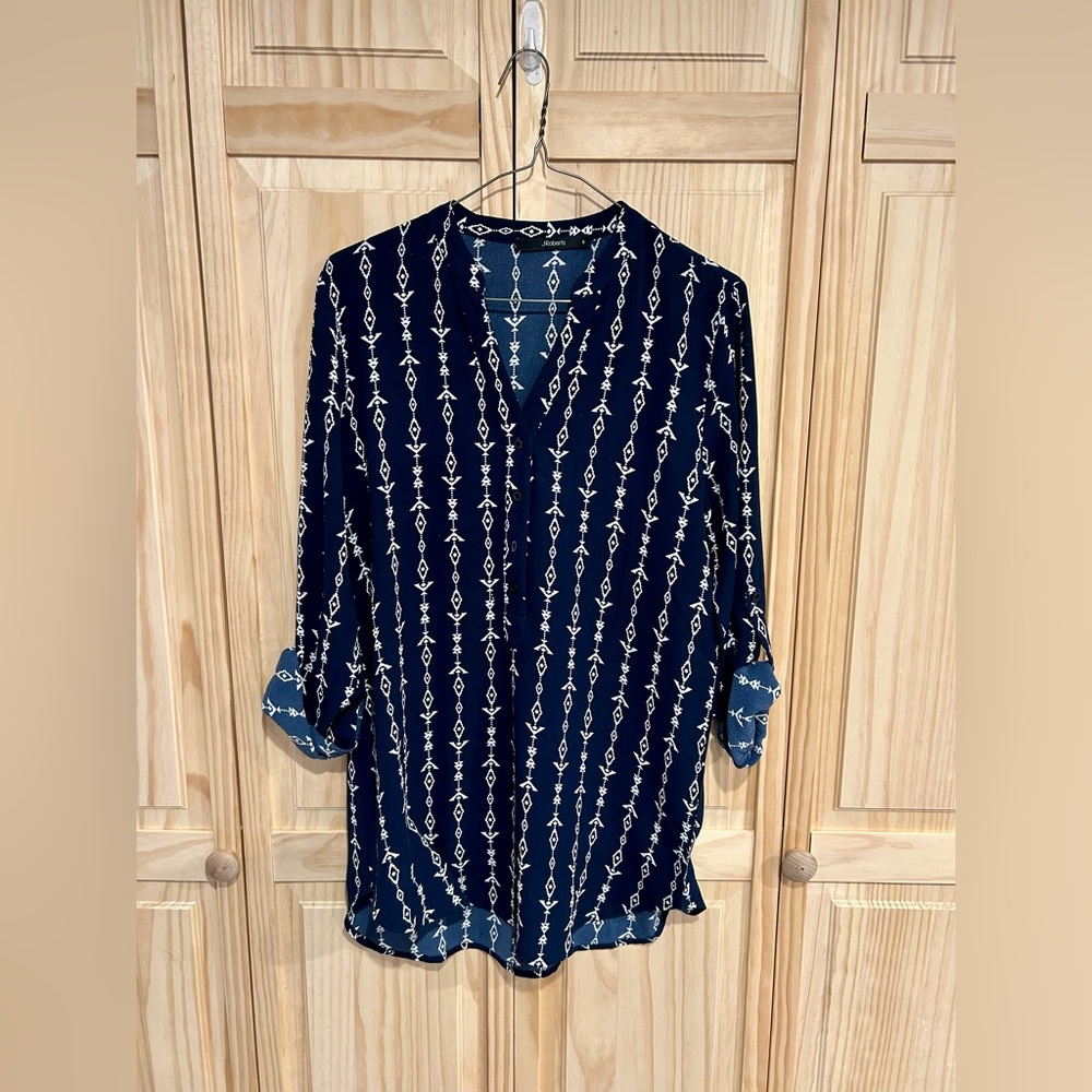 Chic Navy Tunic with White Accents